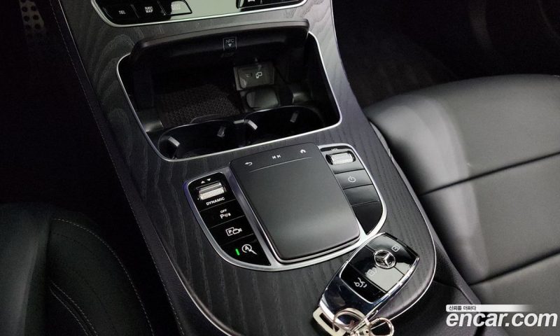Mercedes Benz E-Class E220d 4MATIC AMG Line
