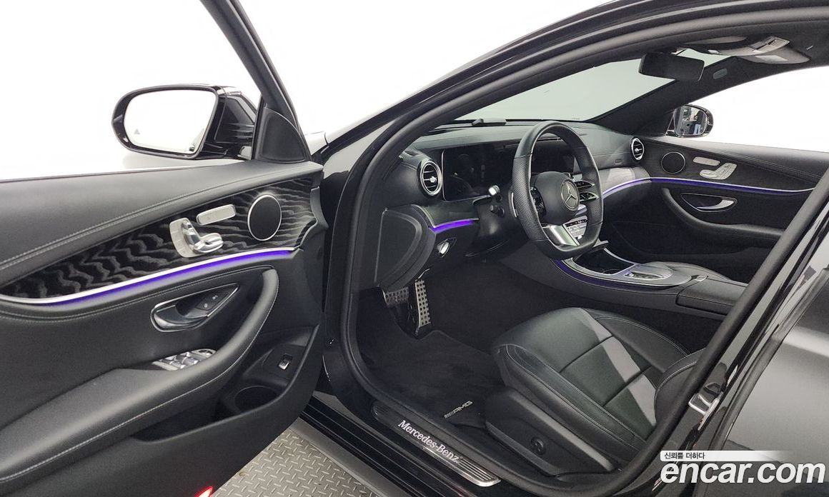 Mercedes Benz E-Class E220d 4MATIC AMG Line