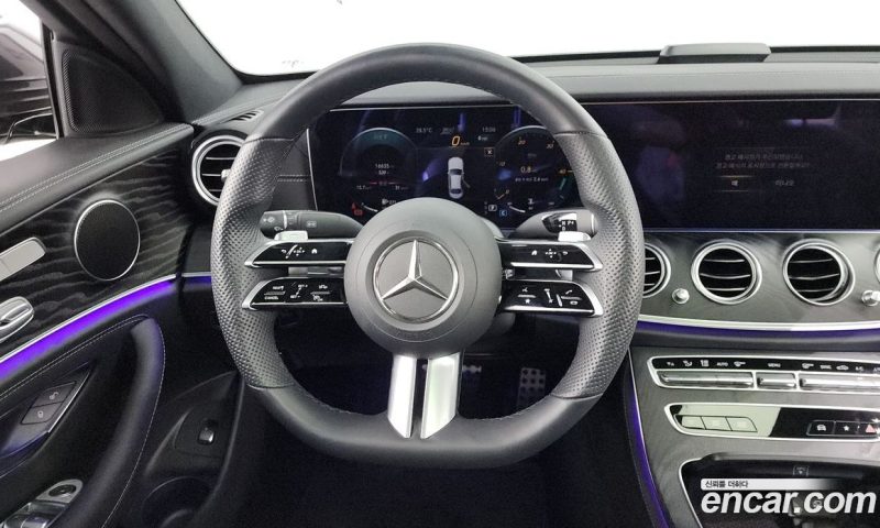 Mercedes Benz E-Class E220d 4MATIC AMG Line