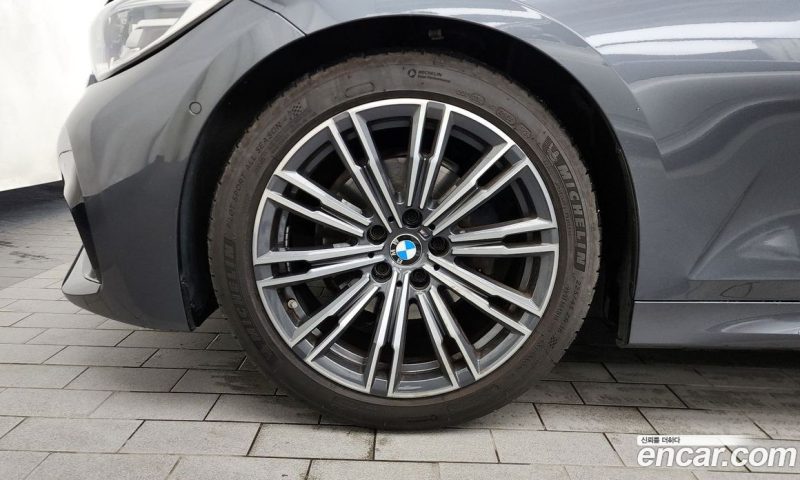 BMW 3-Series i320 M Sport