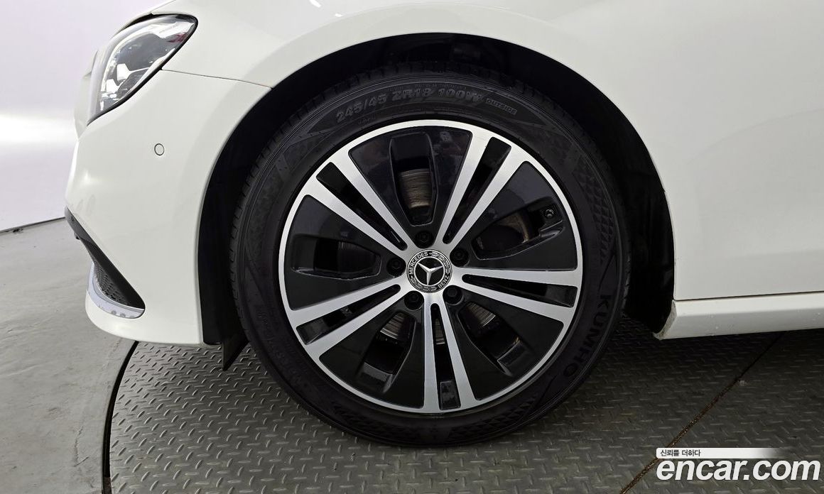 Mercedes Benz E-Class E250 Avantgarde