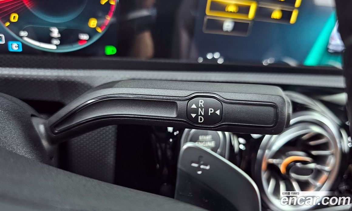 Mercedes Benz CLA-Class CLA250 4MATIC