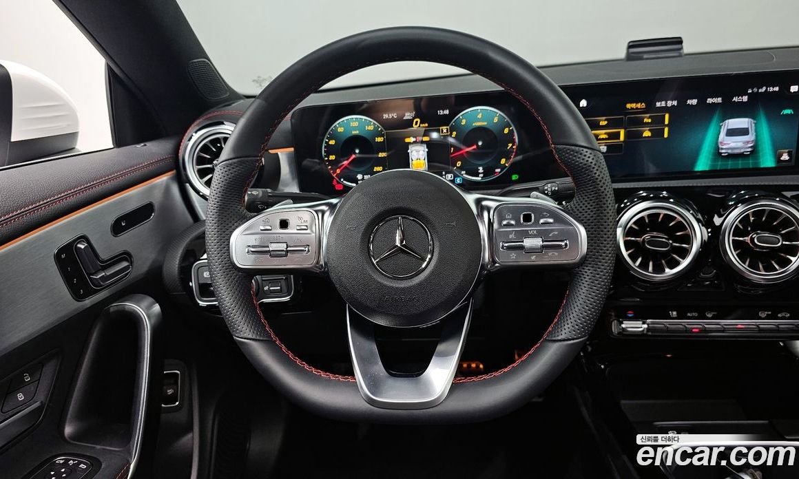 Mercedes Benz CLA-Class CLA250 4MATIC