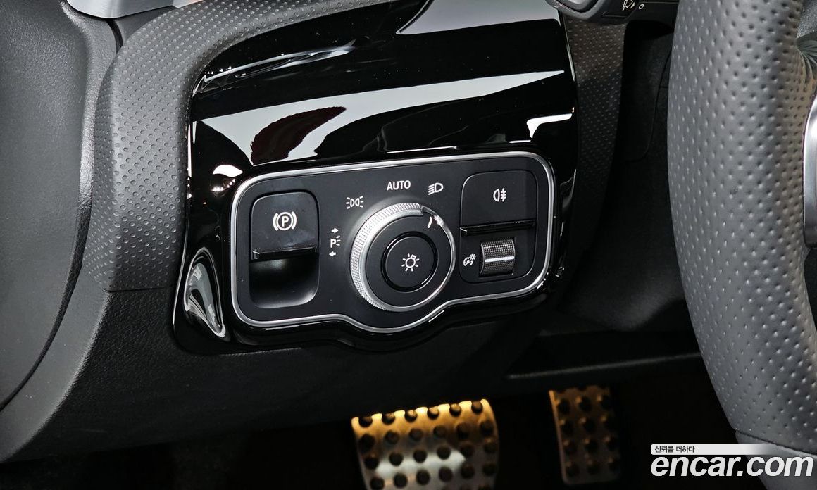 Mercedes Benz CLA-Class CLA250 4MATIC