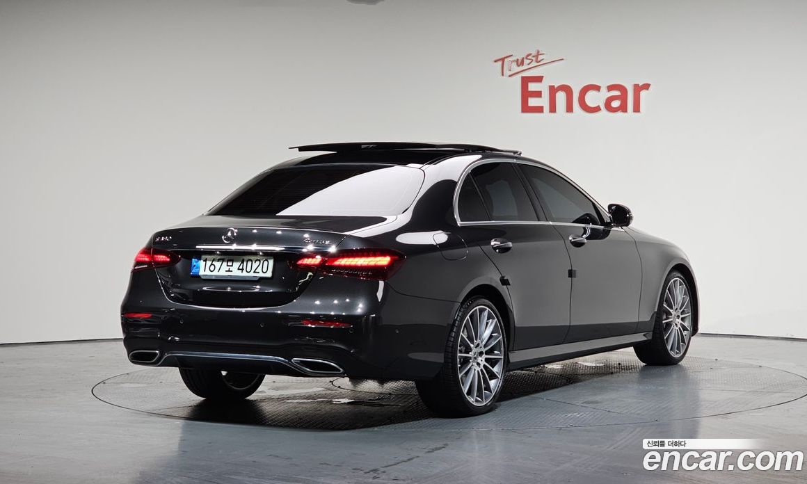 Mercedes Benz E-Class E350 4MATIC AMG Line