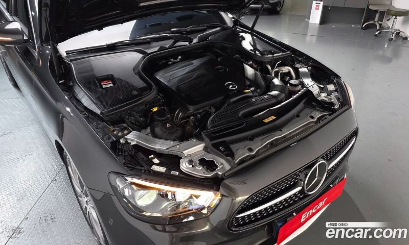 Mercedes Benz E-Class E350 4MATIC AMG Line