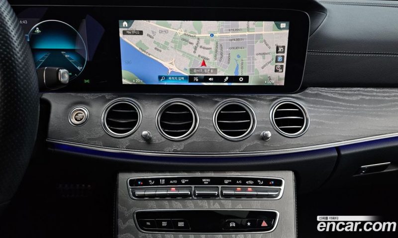 Mercedes Benz E-Class E350 4MATIC AMG Line