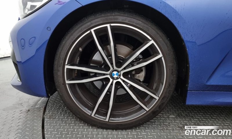 BMW 3-Series i320 M Sport