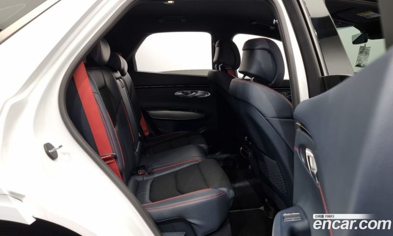 Genesis GV70 2.5T Gasoline 2WD
