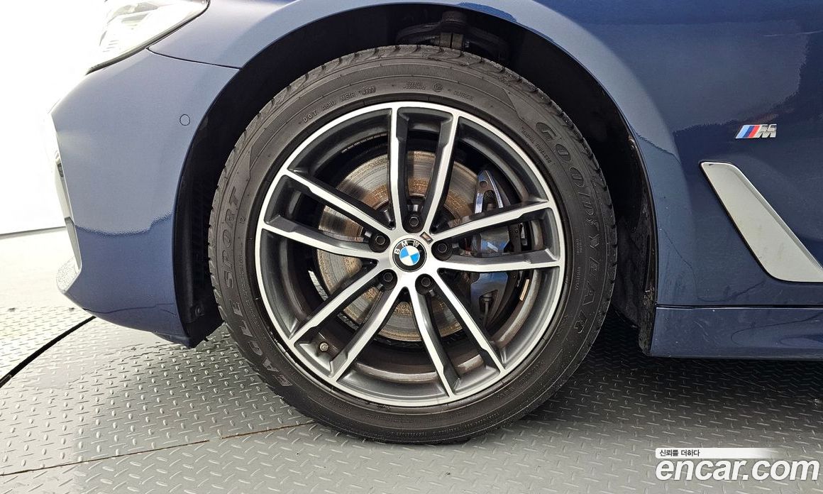 BMW 5-Series 523D M Sport