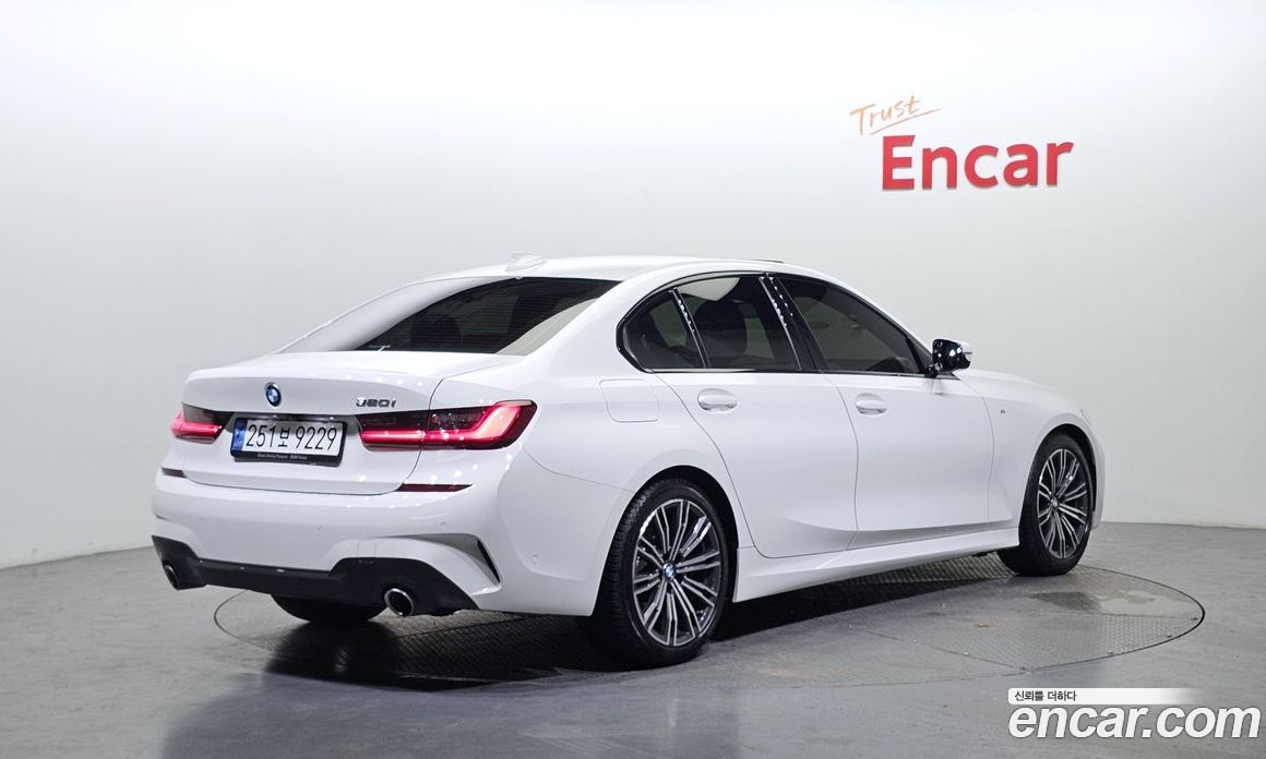 BMW 3-Series i320 M Sport
