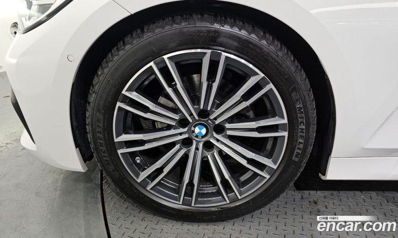 BMW 3-Series i320 M Sport