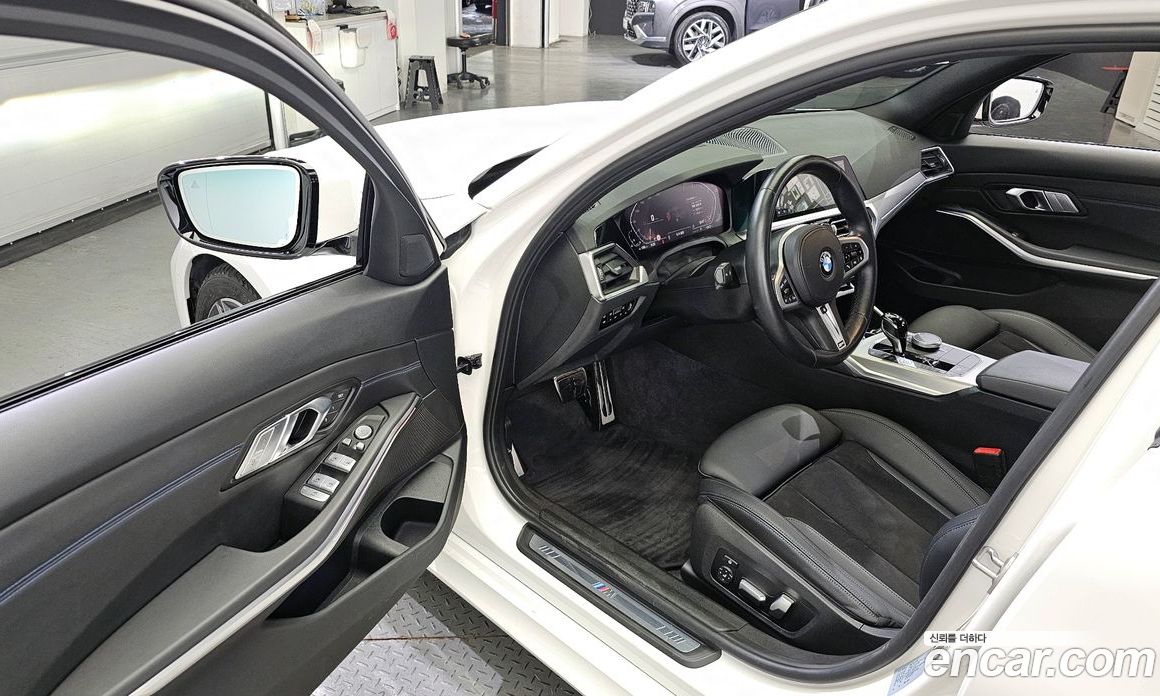 BMW 3-Series i320 M Sport