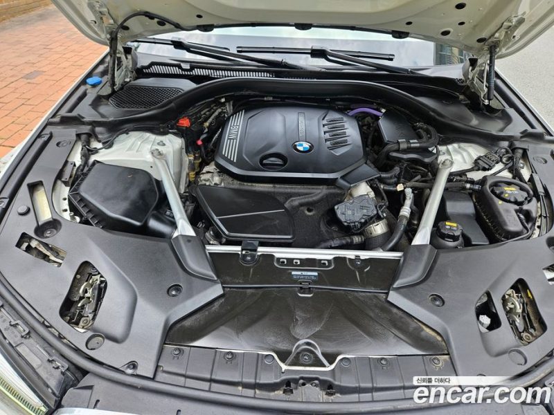 BMW 5-Series 523D Luxury