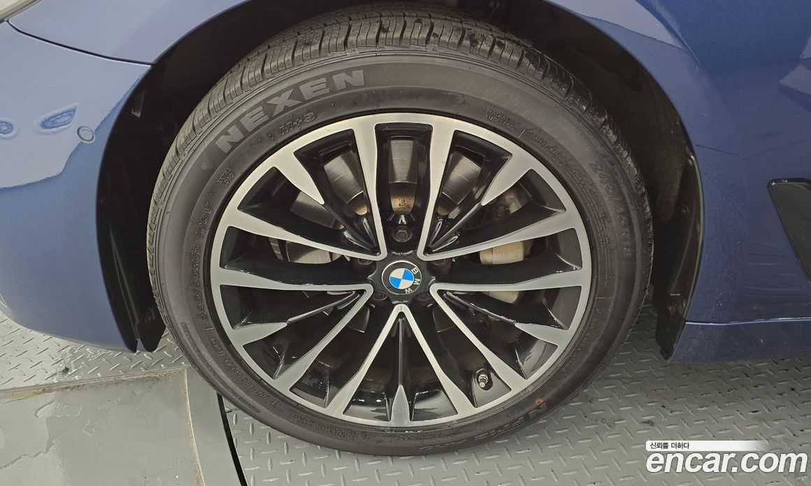 BMW 5-Series i530 Luxury