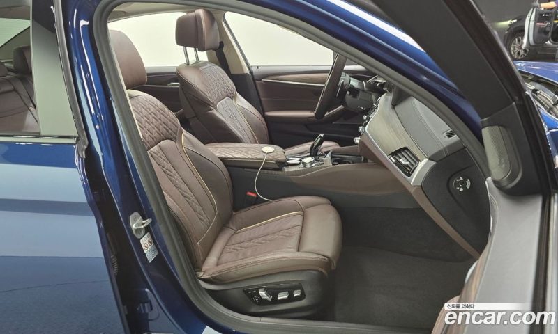 BMW 5-Series i530 Luxury