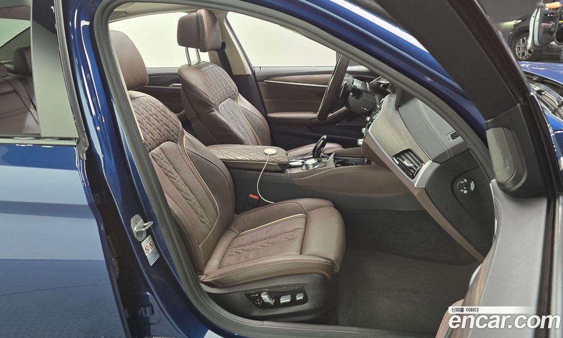 BMW 5-Series i530 Luxury