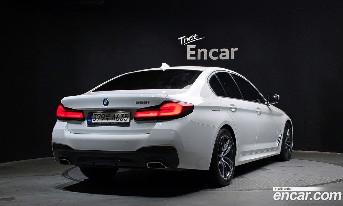 BMW 5-Series i520 M Sport