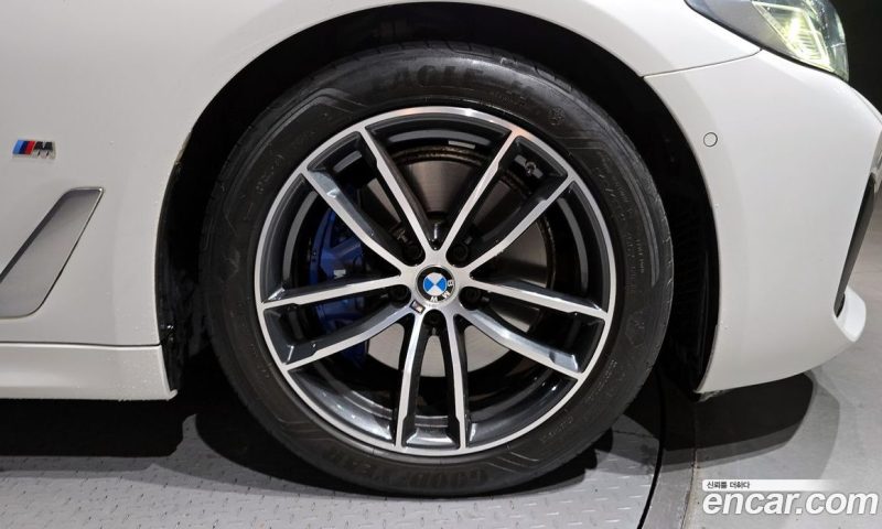 BMW 5-Series i520 M Sport