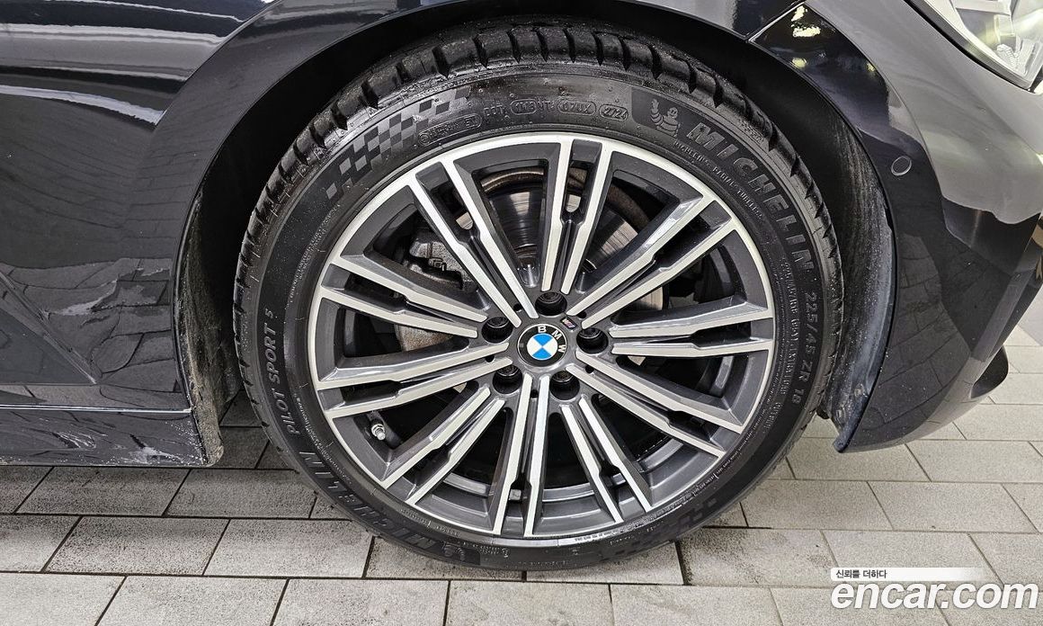 BMW 3-Series i320 M Sport