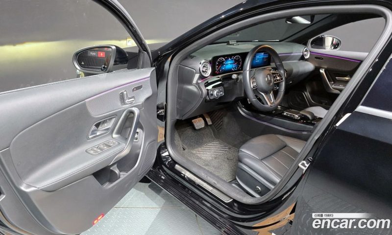 Mercedes Benz A-Class A220 Sedan