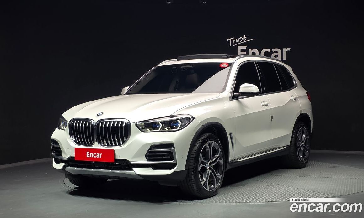 BMW X5 xDrive i40 xLine