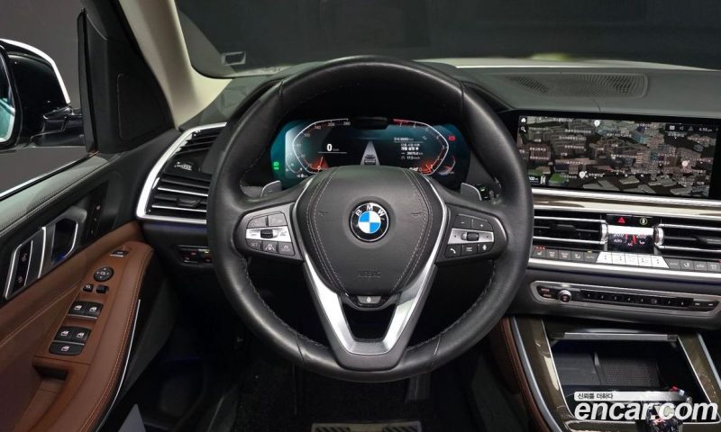 BMW X5 xDrive i40 xLine