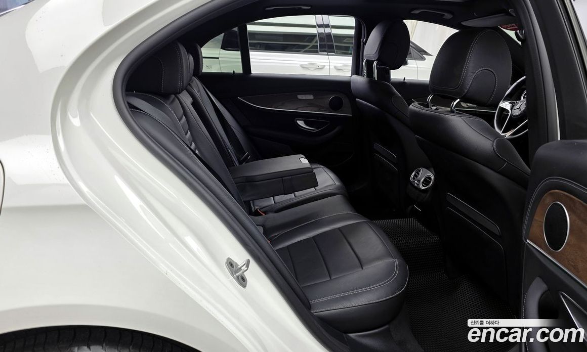 Mercedes Benz E-Class E250 Exclusive
