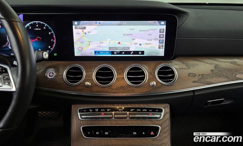 Mercedes Benz E-Class E250 Exclusive