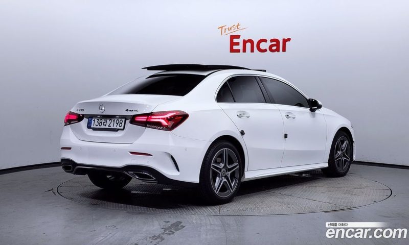 Mercedes Benz A-Class A250 4MATIC Sedan