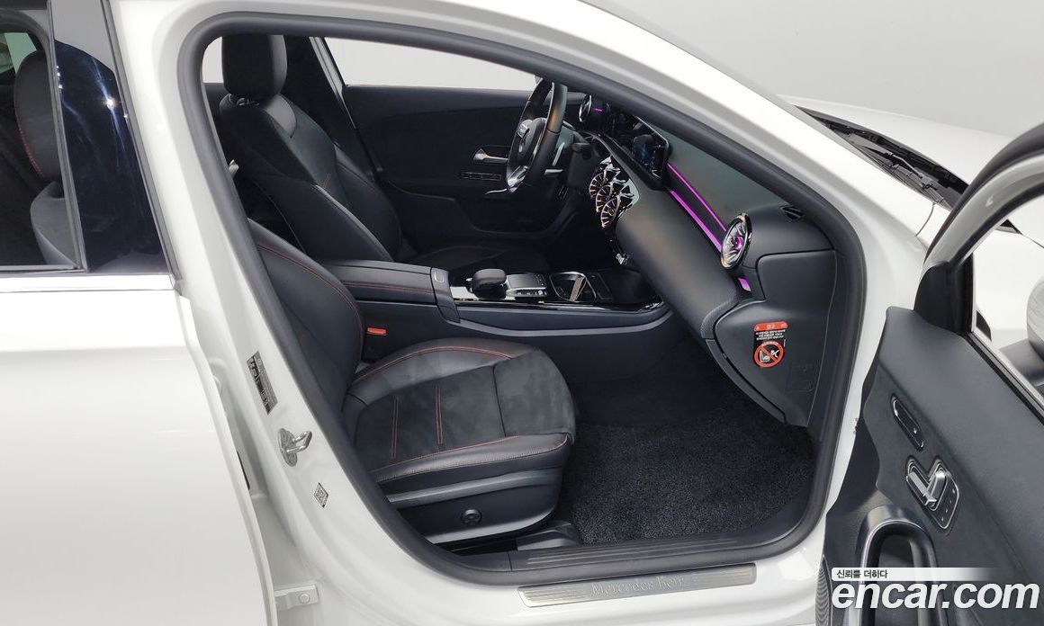 Mercedes Benz A-Class A250 4MATIC Sedan