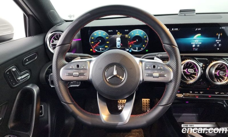 Mercedes Benz A-Class A250 4MATIC Sedan