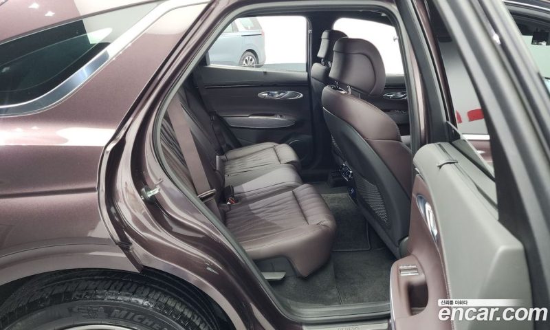 Genesis GV70 2.5T Gasoline 2WD