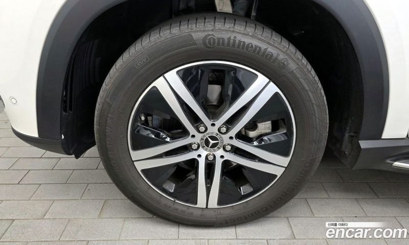 Mercedes Benz GLE-Class GLE300d 4MATIC