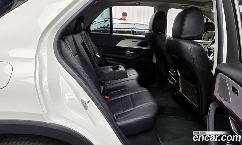 Mercedes Benz GLE-Class GLE300d 4MATIC