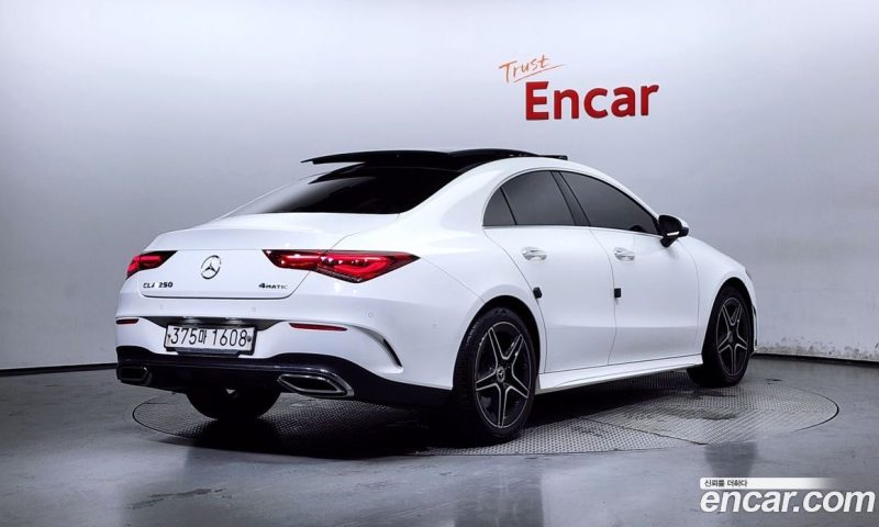 Mercedes Benz CLA-Class CLA250 4MATIC