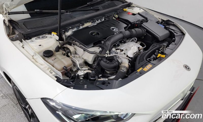 Mercedes Benz CLA-Class CLA250 4MATIC