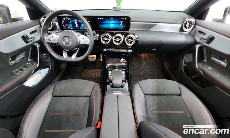 Mercedes Benz CLA-Class CLA250 4MATIC