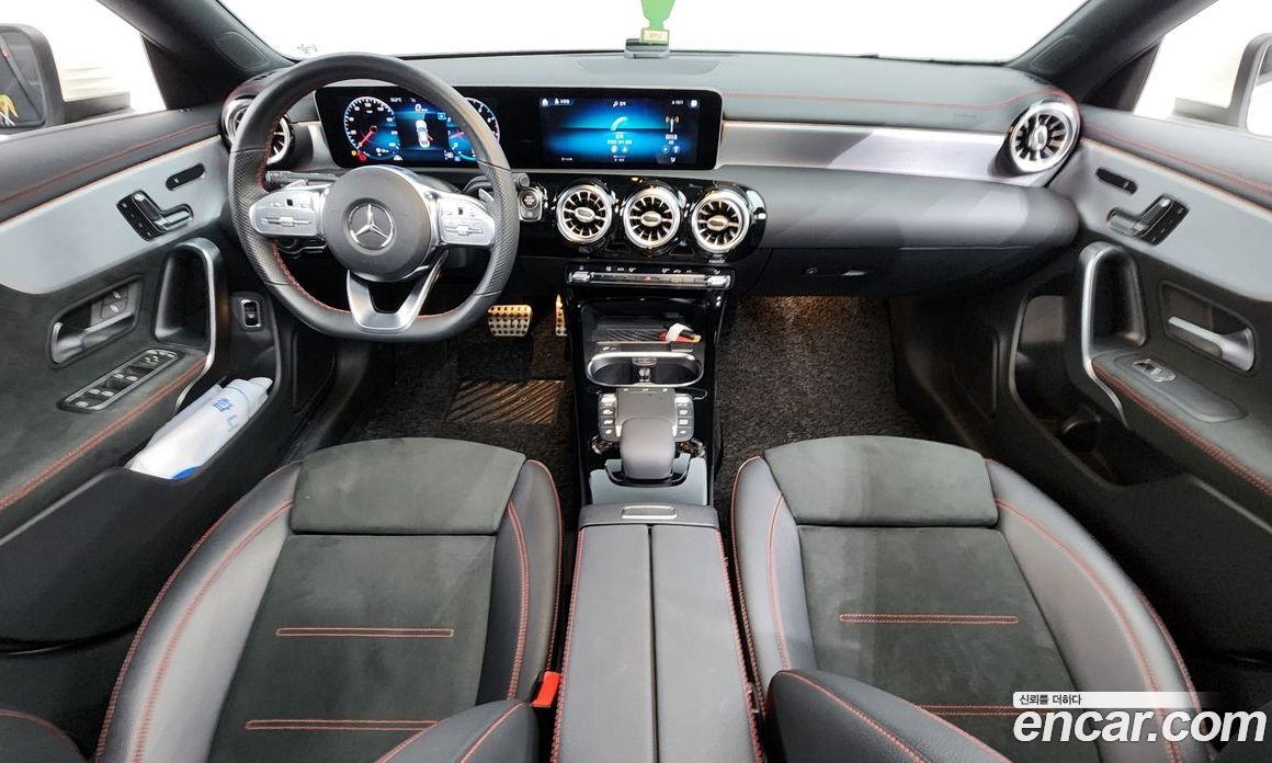 Mercedes Benz CLA-Class CLA250 4MATIC