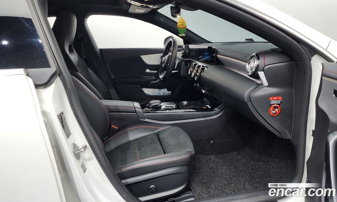 Mercedes Benz CLA-Class CLA250 4MATIC