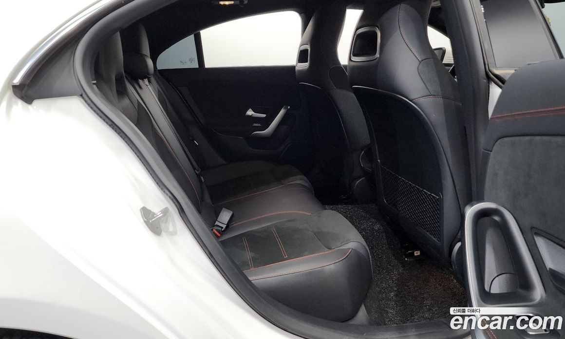 Mercedes Benz CLA-Class CLA250 4MATIC