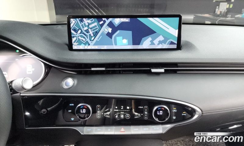 Genesis GV70 2.5T Gasoline 2WD