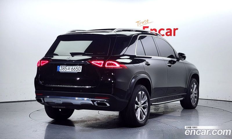 Mercedes Benz GLE-Class GLE300d 4MATIC