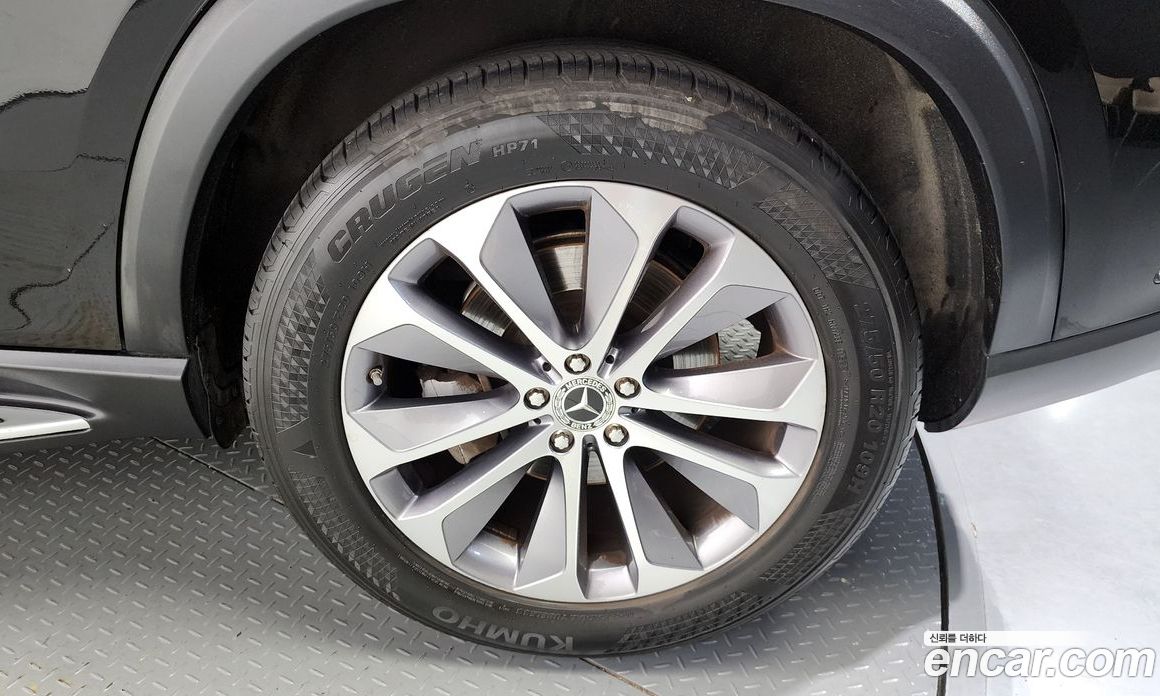 Mercedes Benz GLE-Class GLE300d 4MATIC