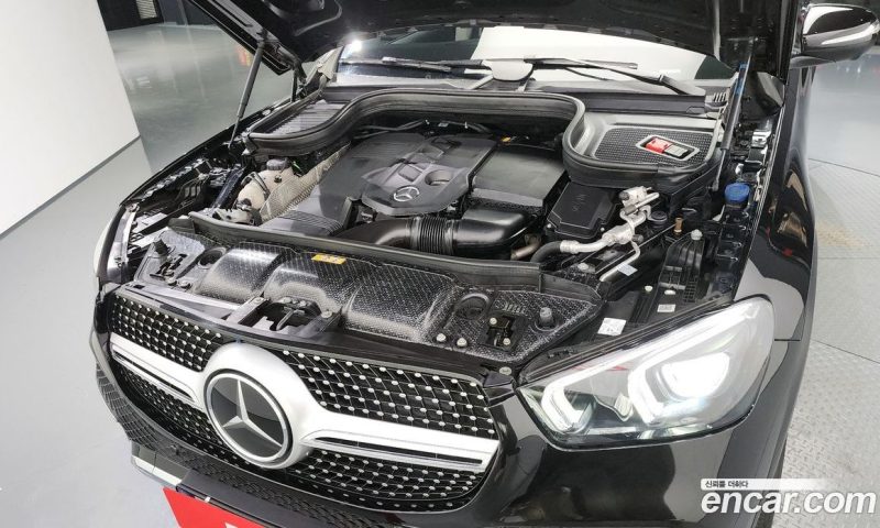 Mercedes Benz GLE-Class GLE300d 4MATIC