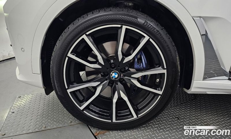BMW X7 xDrive i40 M Sport 6STR