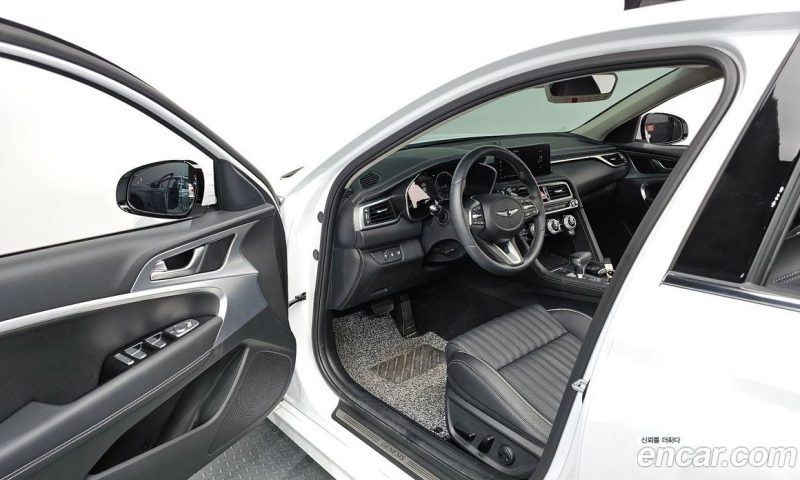Genesis G70 Gasoline 2.0T 2WD