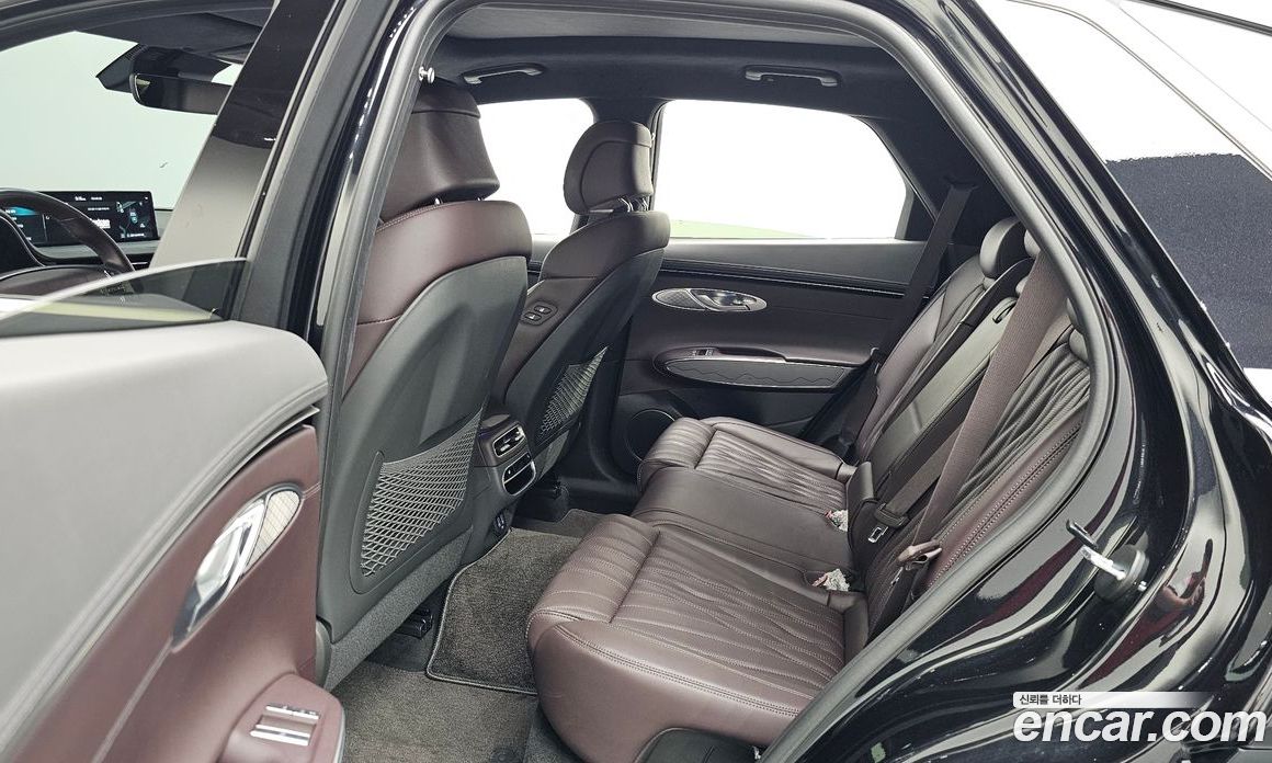 Genesis GV70 2.5T Gasoline 2WD
