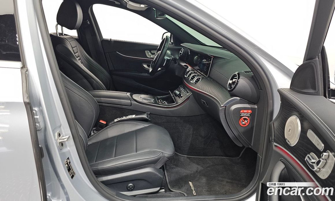 Mercedes Benz E-Class E220d 4MATIC AMG Line