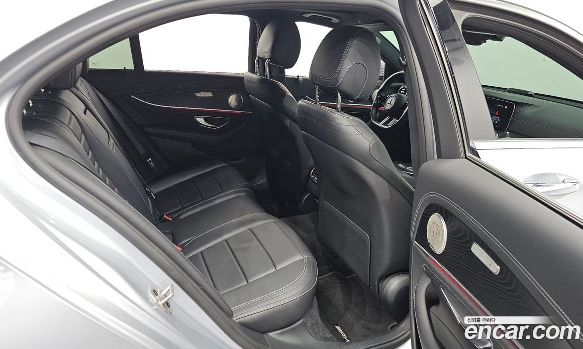 Mercedes Benz E-Class E220d 4MATIC AMG Line